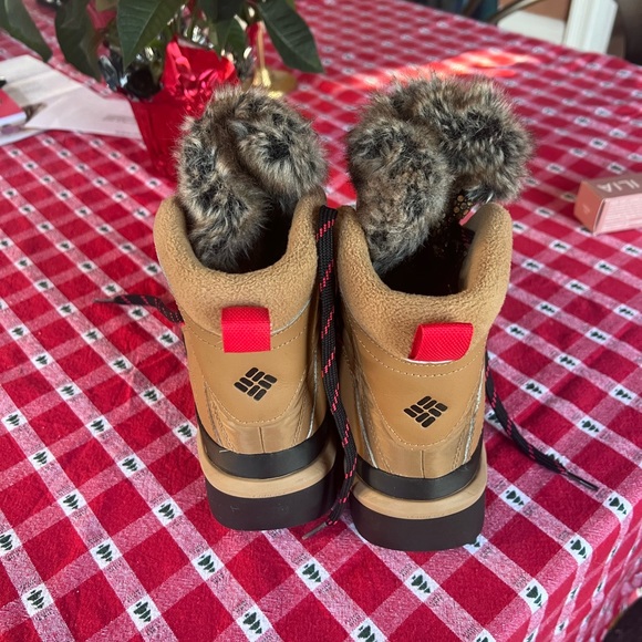 Columbia winter boots - Picture 2 of 5